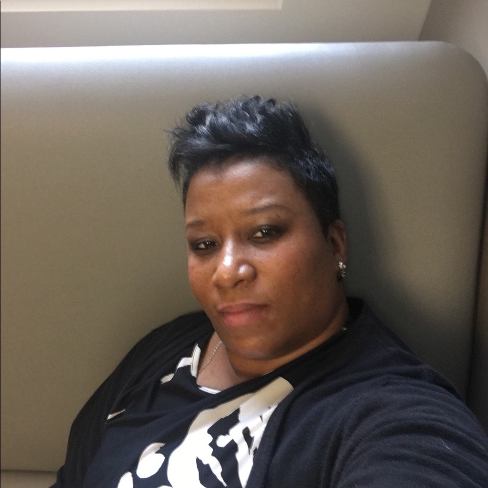 Meet your Posher, Charmin